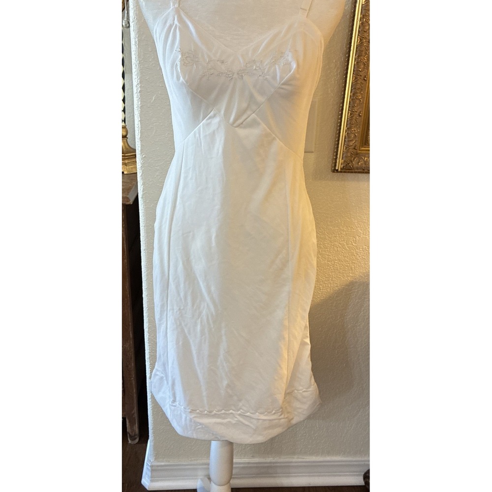 Vtg Carol Brent Nylon Full Slip Sz 34 Shadow Panel White Embroidered Lingerie